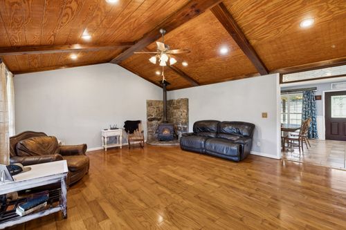 284 Duck Branch Rd, Fayetteville, TN, 37334-6570 | Card Image