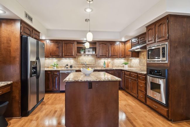 12. Kitchen.jpg | Image 12