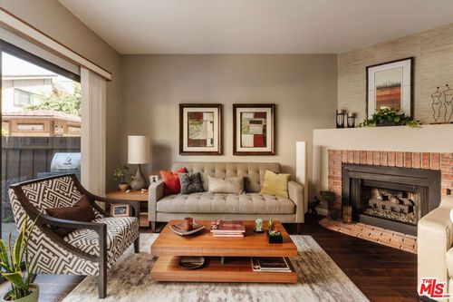 e-15023 Sherman Way, Van Nuys, CA, 91405 | Card Image
