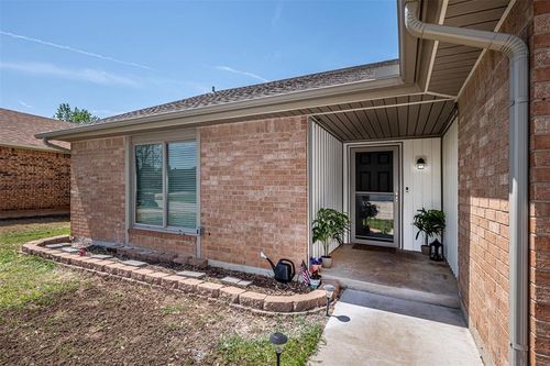 8421 Woodhue Drive, Oklahoma City, OK, 73135 | Card Image
