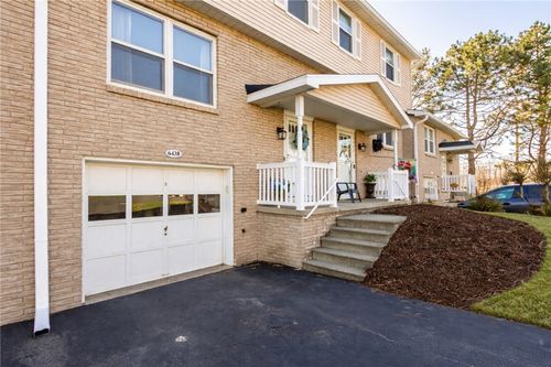 6438 Sterling Cir, Victor, NY, 14564-9412 | Card Image