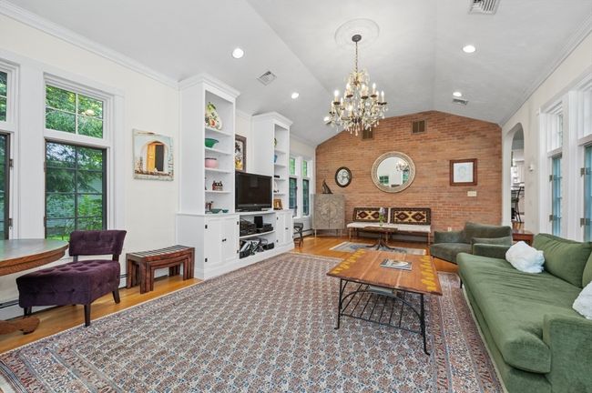 18 Edgewood Rd, House other with 5 bedrooms, 3 bathrooms and 4 parking in Westwood MA | Image 14
