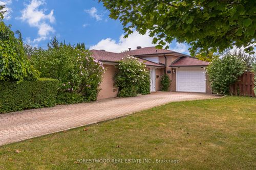 1192 Chada Ave, Mississauga, ON, L5C1P9 | Card Image