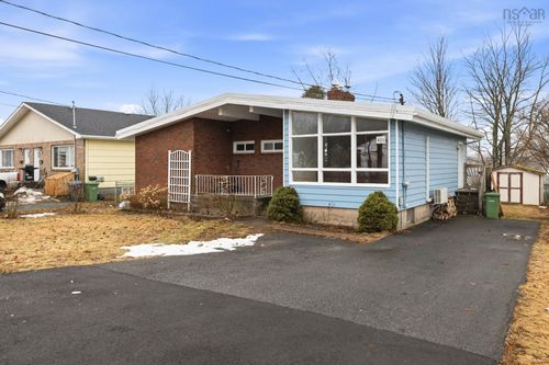 415 Spring Ave, Dartmouth, NS, B2W1X9 | Card Image