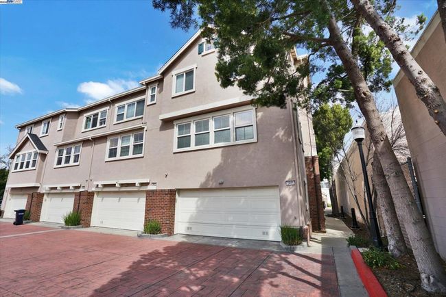 UNIT-1401 - 2878 4 Th St, Condo with 3 bedrooms, 3 bathrooms and 2 parking in Livermore CA | Image 4