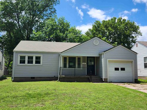 1311 Pauline St, Augusta, KS, 67010-1914 | Card Image