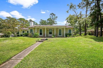 This adorable home boasts 1, 584 square feet of quality living space that includes three bedrooms and jack and jill bathroom. | Image 1