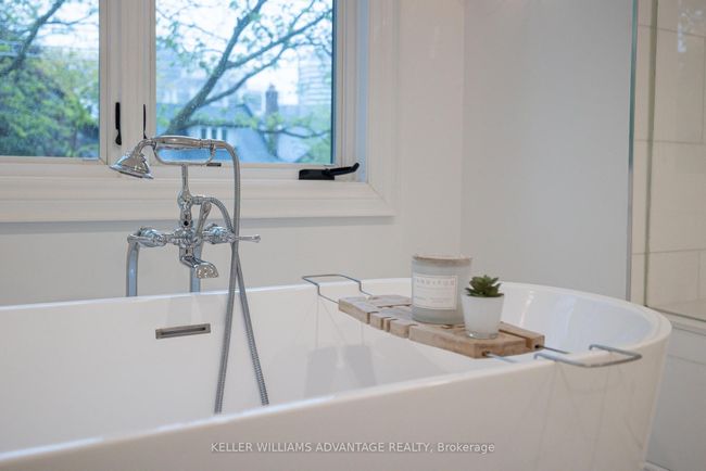 37 Farnham Ave, House other with 5 bedrooms, 5 bathrooms and 1 parking in Toronto ON | Image 22
