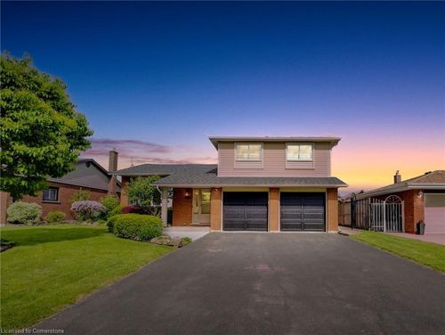 207 Montmorency Dr, Hamilton, ON, L8K5H3 | Card Image