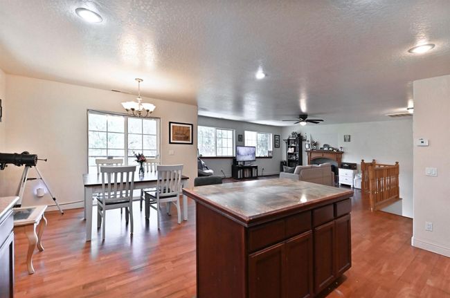 22464 N Tuolumne Rd, House other with 3 bedrooms, 3 bathrooms and null parking in Twain Harte CA | Image 8