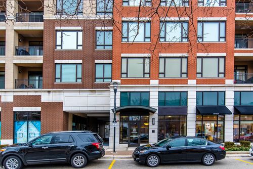 unit-306-850 Village Center Dr, Burr Ridge, IL, 60527-4557 | Card Image