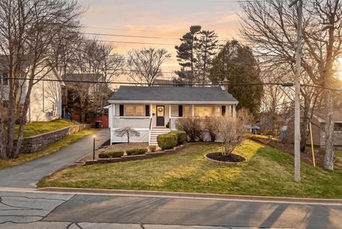 47 Douglas Cres, Halifax, NS, B3M3B6 | Card Image