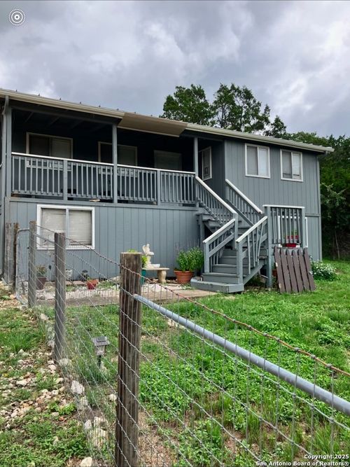 1088 High Point Ln, Spring Branch, TX, 78070-5212 | Card Image