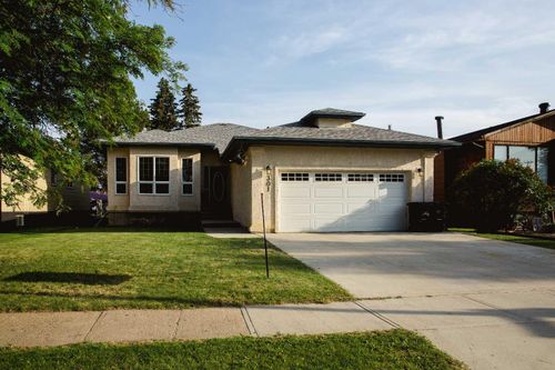 301 3 St Ne, Slave Lake, AB, T0G2A2 | Card Image