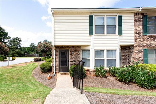 768 Longleaf Dr, Lawrenceville, GA, 30046-8403 | Card Image