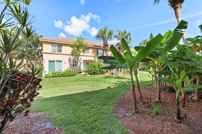 216 River Bluff Ln, Condo with 3 bedrooms, 3 bathrooms and null parking in Royal Palm Beach FL | Image 31