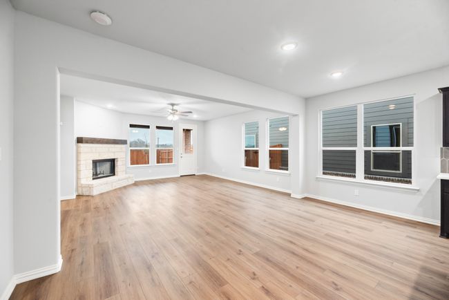 1241 Comal Ln, House other with 4 bedrooms, 2 bathrooms and null parking in Springtown TX | Image 13