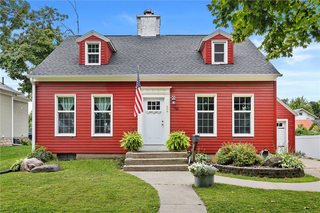 Green St, Winterset, IA 50273