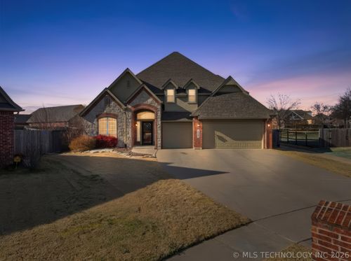 11002 S Madison St, Jenks, OK, 74037-1803 | Card Image