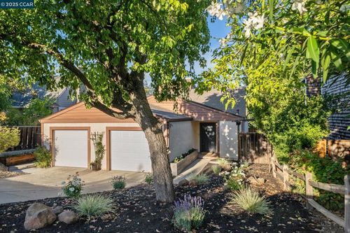 2162 Hillside Ave, Walnut Creek, CA, 94597-3517 | Card Image