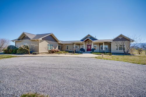 221 Stockton Rd, Chuckey, TN, 37641-5910 | Card Image