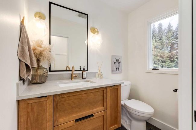 11 Grove Lane, House other with 5 bedrooms, 3 bathrooms and 8 parking in Rocky View County AB | Image 25