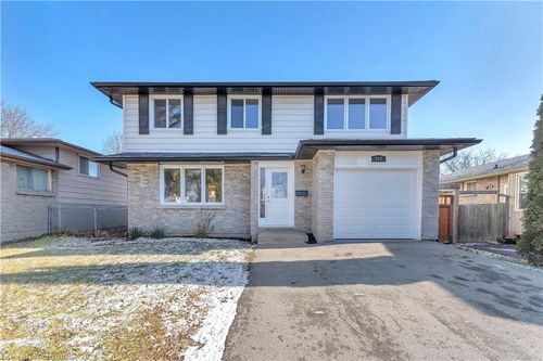 717 Millbank Dr, London, ON, N6E1Y7 | Card Image