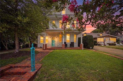 209 Chesapeake Ave, Newport News, VA, 23607-6038 | Card Image