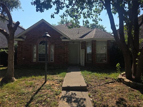 1717 Creekbend Dr, Lewisville, TX, 75067-4950 | Card Image