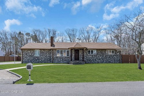 dr-137 Sunset Dr, Forked River, NJ, 08731-2719 | Card Image