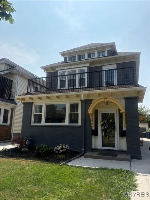 17 Tacoma Ave, Buffalo, NY, 14216-2212 | Card Image