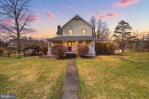 2487 Mountain Rd, STROUDSBURG, PA, 18360-6708 | Card Image