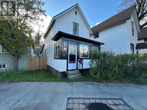 731 Simpson St, Thunder Bay, ON, P7C3K2 | Card Image