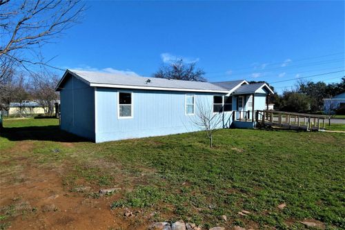 1109 E Wallace St, Llano, TX, 78643-2468 | Card Image