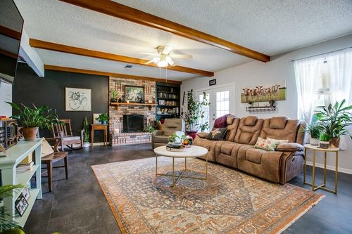 105 Sargent Ave, Ballinger, TX, 76821-4211 | Card Image