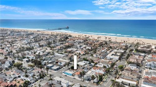 323 11th St, Huntington Beach, CA, 92648 | Card Image