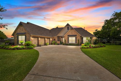 15819 Bayou Oaks Dr, Danbury, TX, 77534-6401 | Card Image