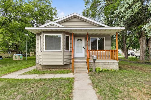 33 8th Ave N, Waite Park, MN, 56387-1153 | Card Image