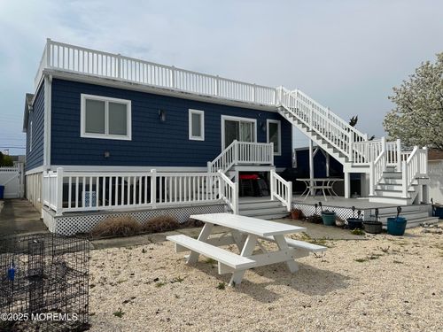 988 Capstan Dr, Forked River, NJ, 08731-2030 | Card Image