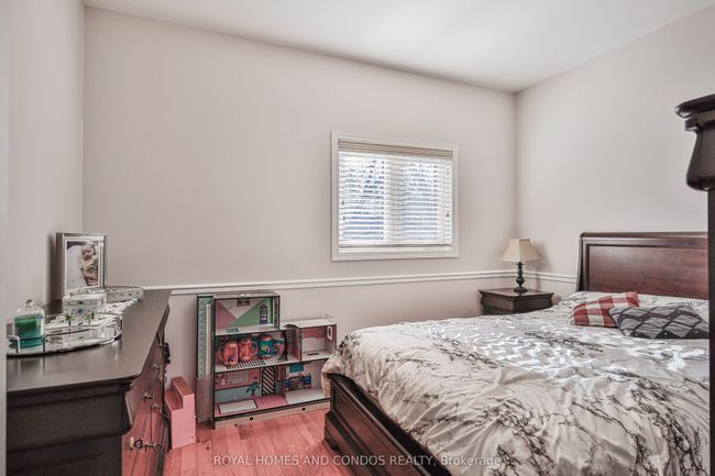 1075 Glengrove Ave, House other with 4 bedrooms, 3 bathrooms and 4 parking in North York ON | Image 26