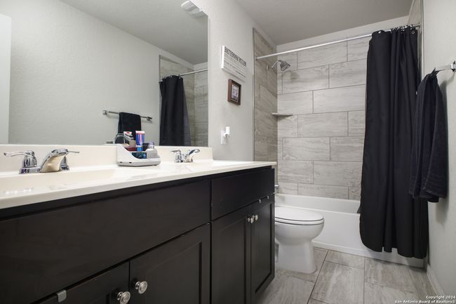 225 Treble Knl, House other with 4 bedrooms, 3 bathrooms and null parking in Spring Branch TX | Image 28