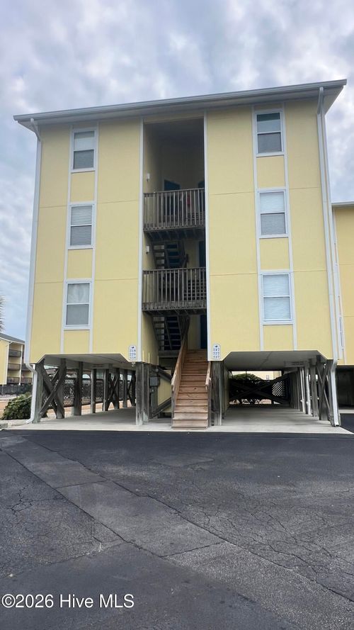 237-918 N New River Dr, Surf City, NC, 28445-7026 | Card Image