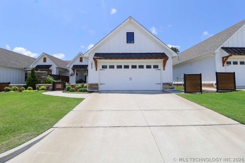1935 W Imperial Pl, Broken Arrow, OK, 74011-2916 | Card Image