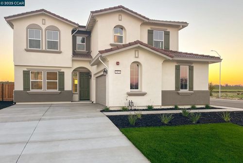 2825 Elderberry St, West Sacramento, CA, 95691-5525 | Card Image