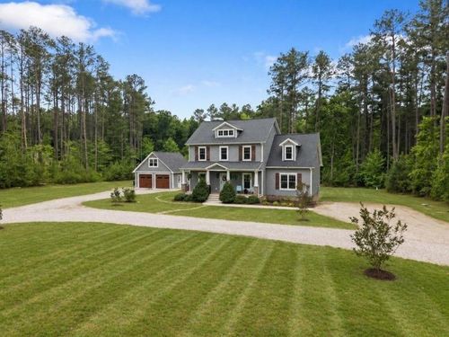 2033 Moseley Rd, Moseley, VA, 23120-1042 | Card Image