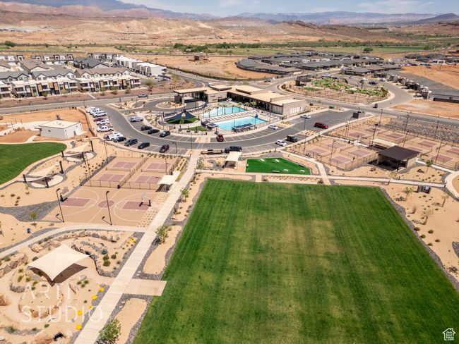 Aerial view with a mountain view | Image 54