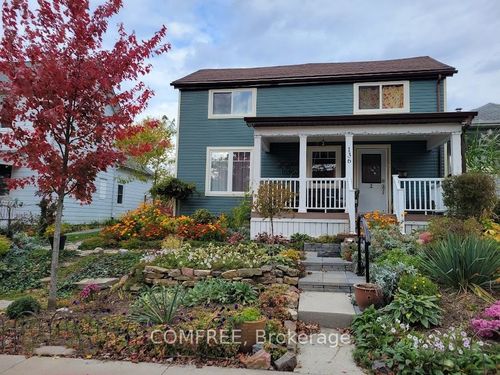 136 John St, Gananoque, ON, K7G1A5 | Card Image