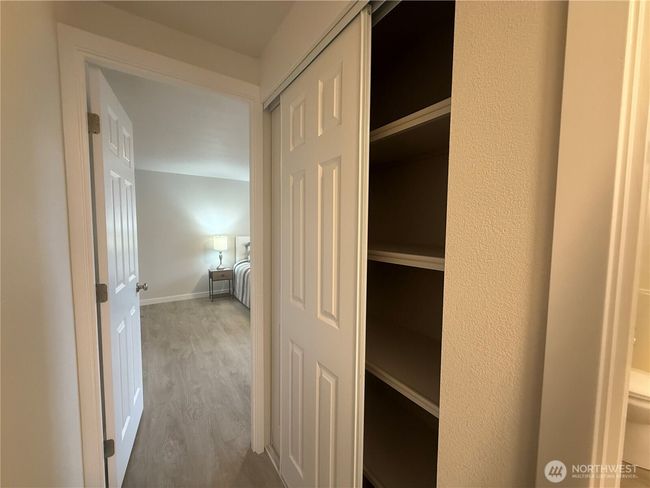 Hall with closet | Image 18