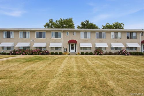 22-27094 Sandy Hill Ln, Lyon Charter Township, MI, 48165 | Card Image