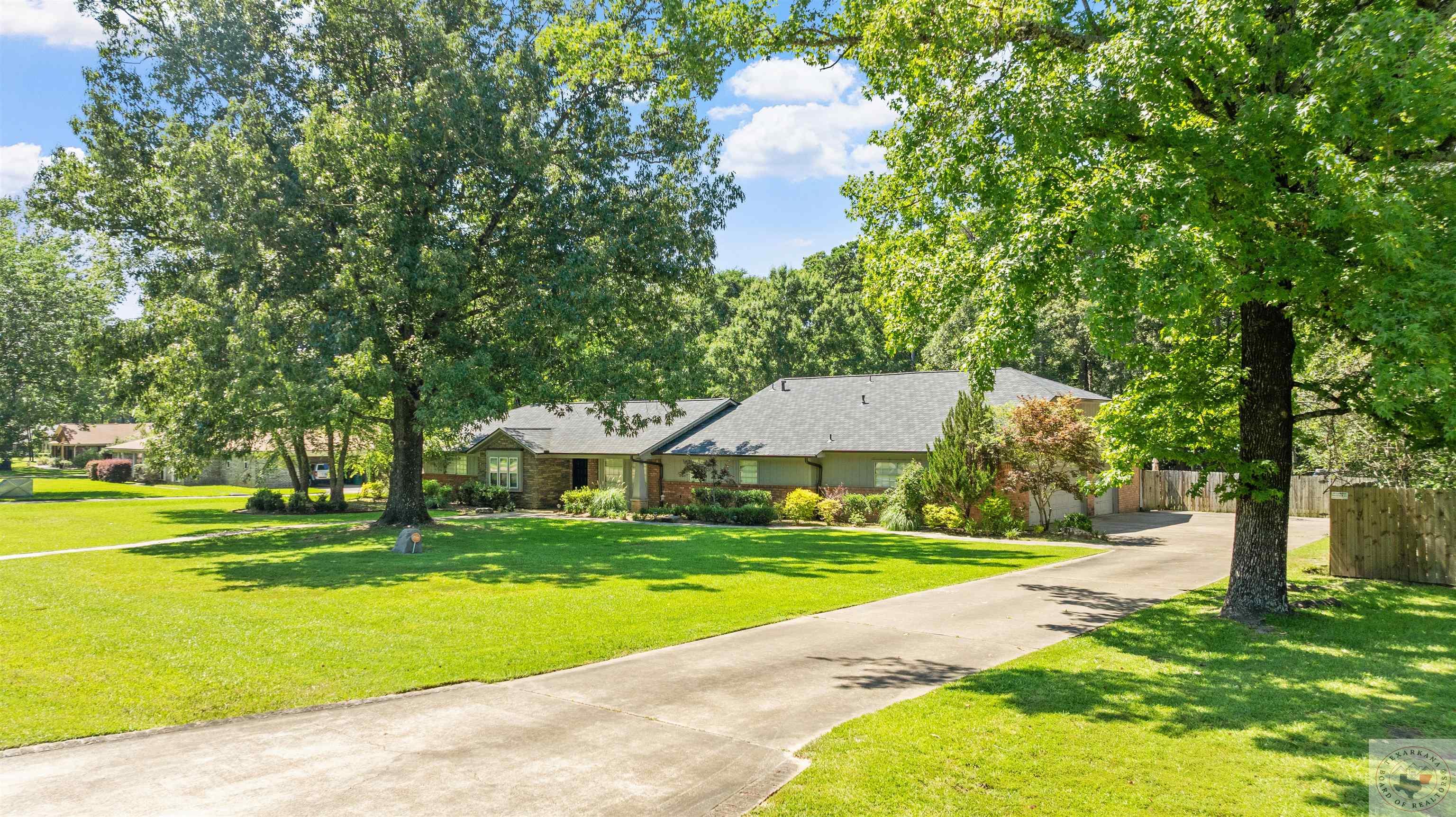 Summer Ln, Texarkana, TX 75503